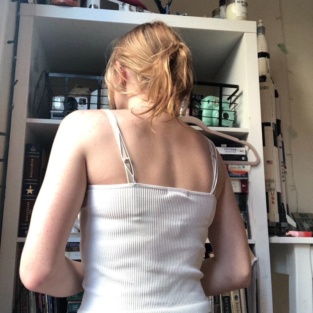 White Tank - Picture 3 of 5